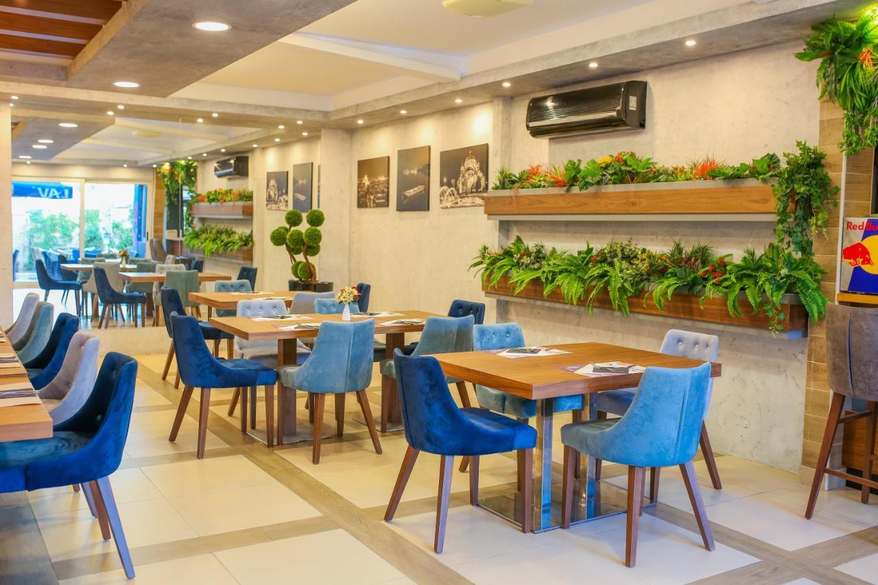 Hotel City Code Vizura garni RENEW Belgrado Esterno foto