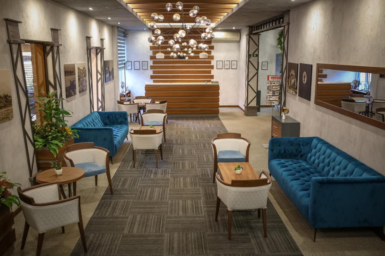 Hotel City Code Vizura garni RENEW Belgrado Esterno foto