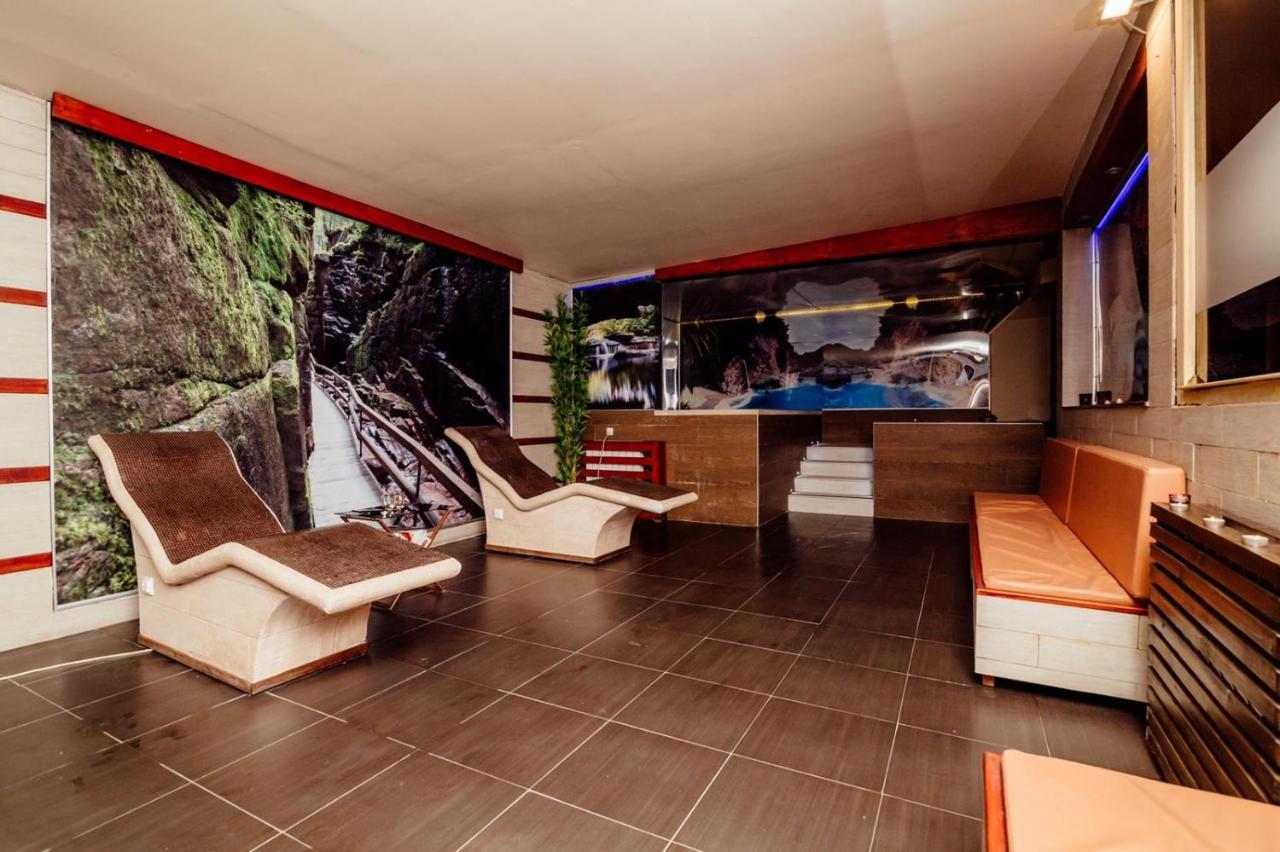 Hotel City Code Vizura garni RENEW Belgrado Esterno foto