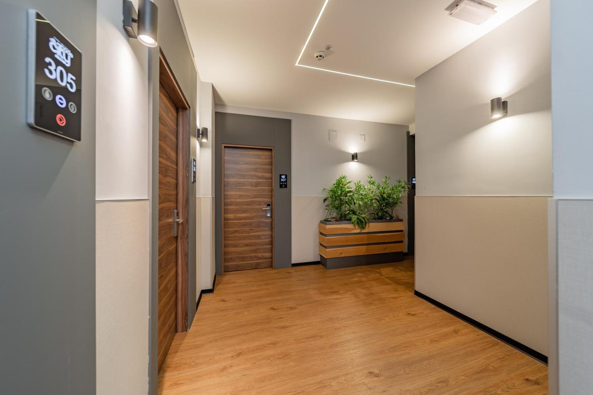 Hotel City Code Vizura garni RENEW Belgrado Esterno foto