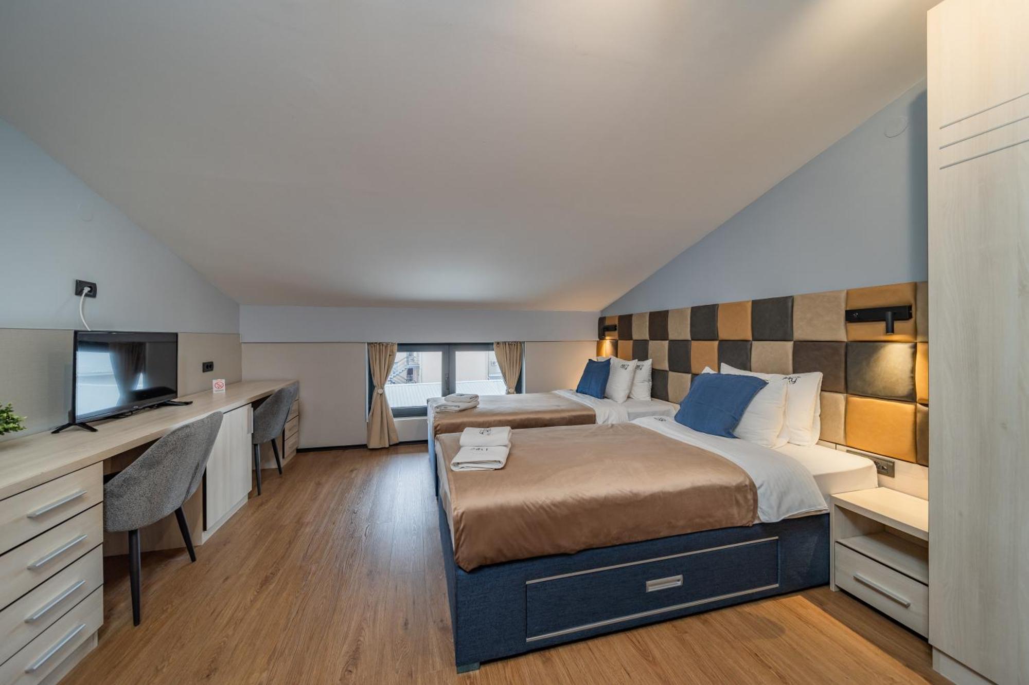Hotel City Code Vizura garni RENEW Belgrado Esterno foto