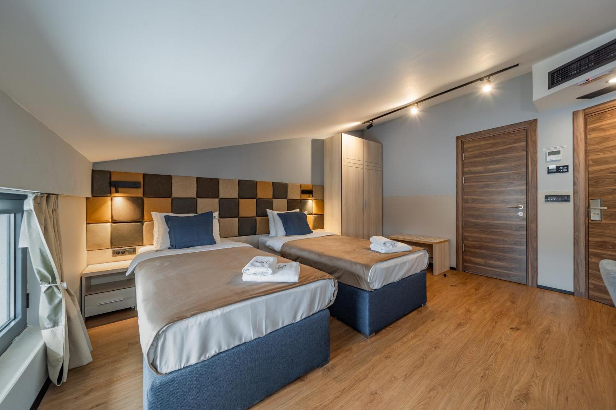 Hotel City Code Vizura garni RENEW Belgrado Esterno foto