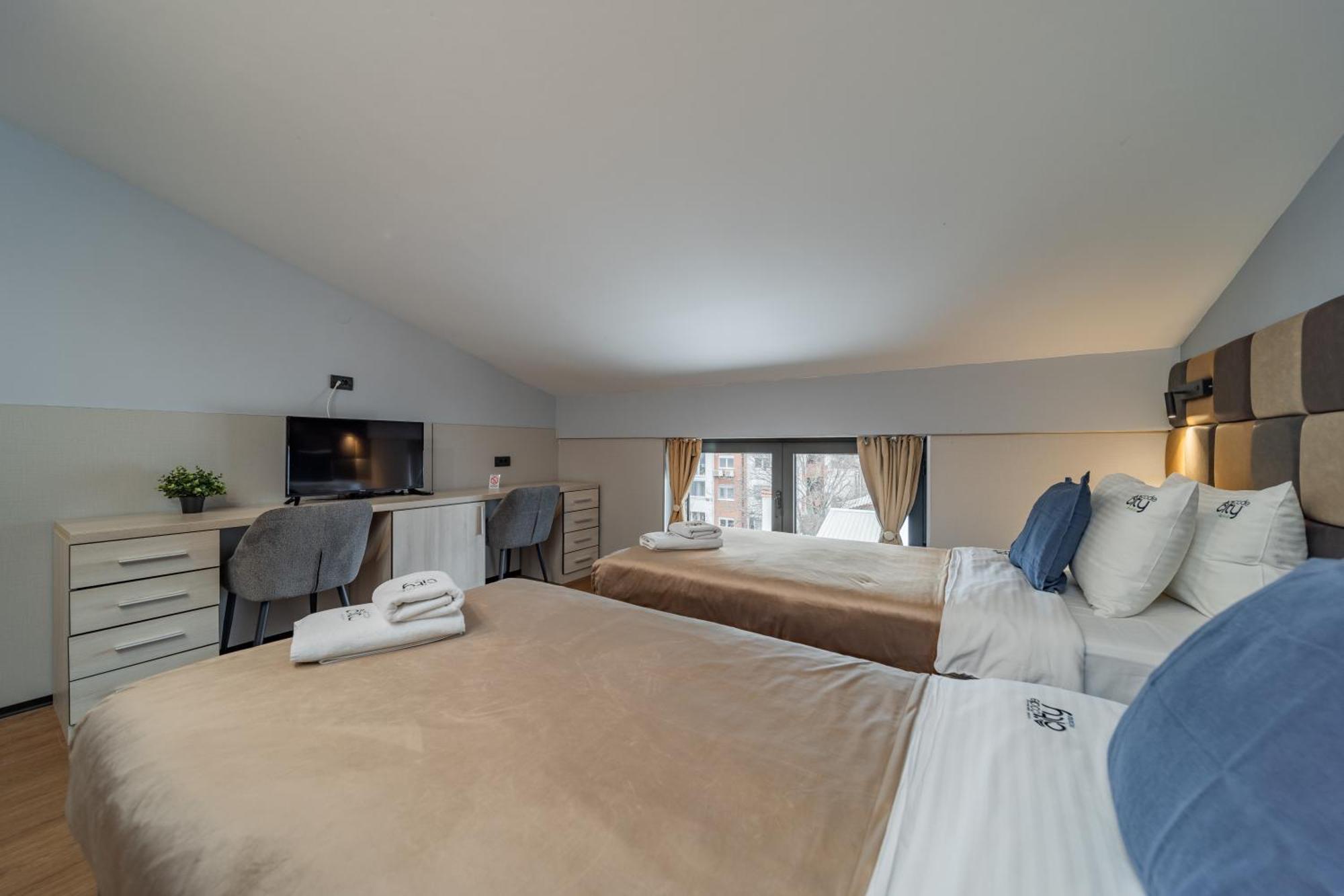 Hotel City Code Vizura garni RENEW Belgrado Esterno foto
