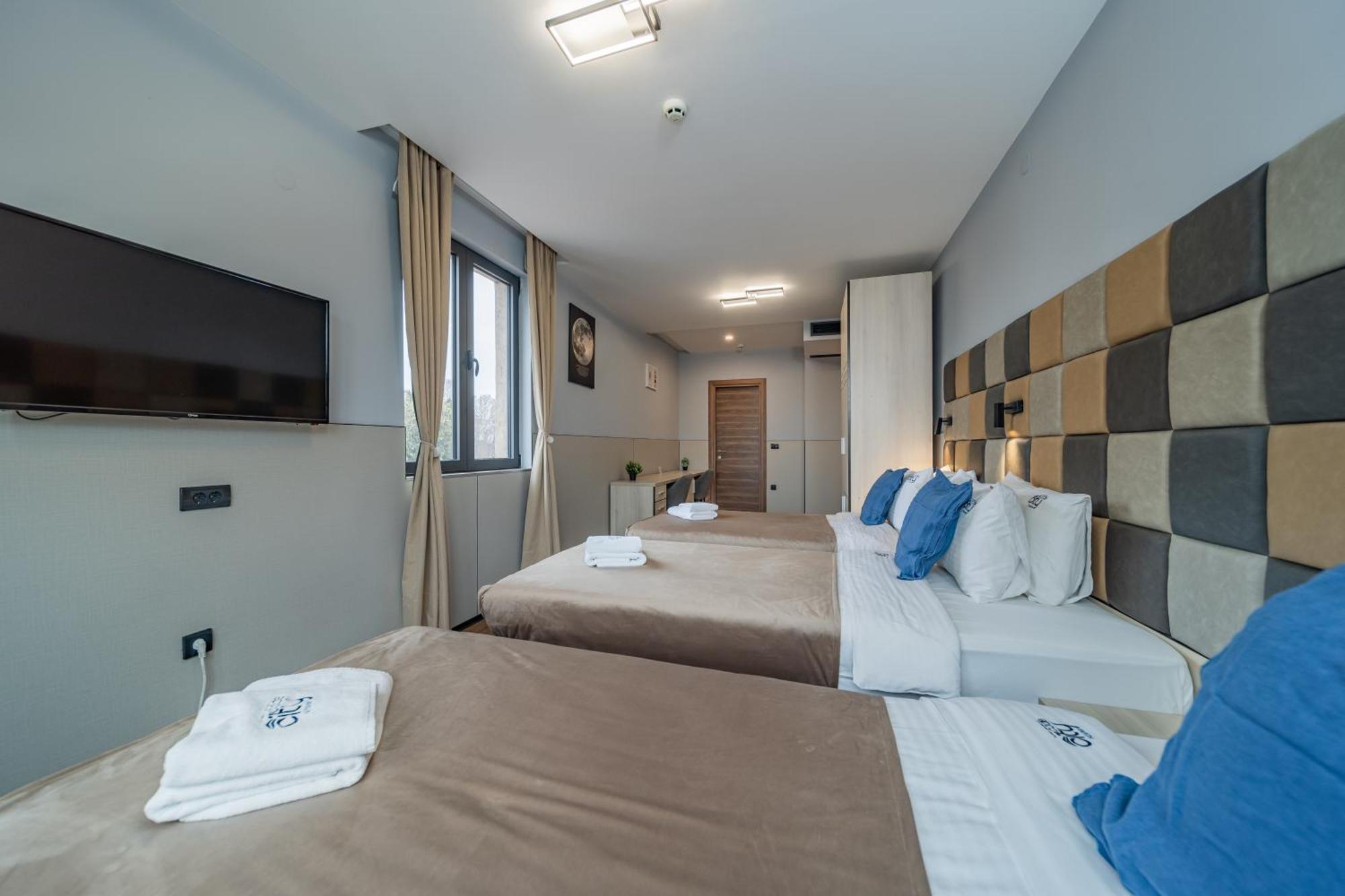 Hotel City Code Vizura garni RENEW Belgrado Esterno foto