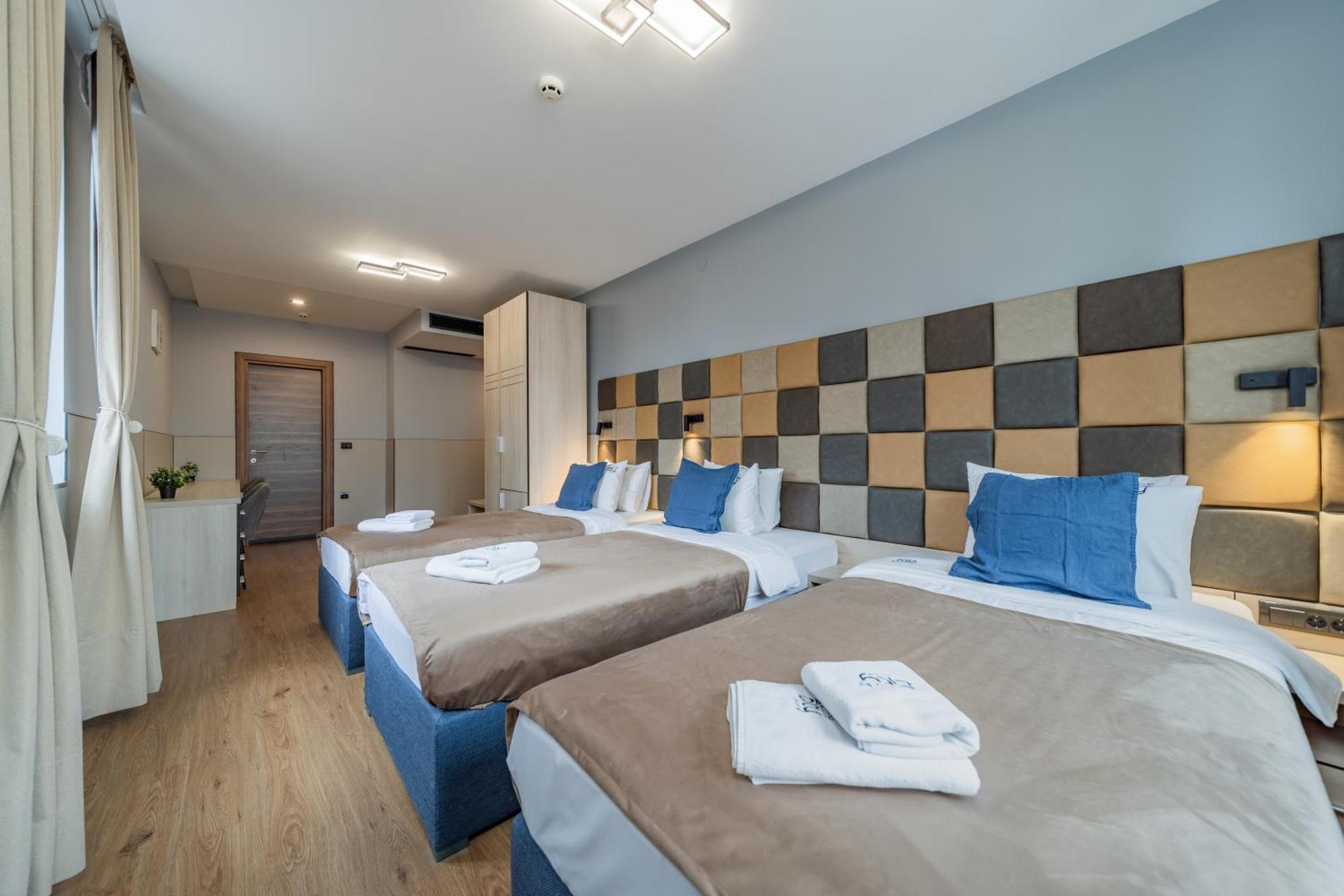 Hotel City Code Vizura garni RENEW Belgrado Esterno foto