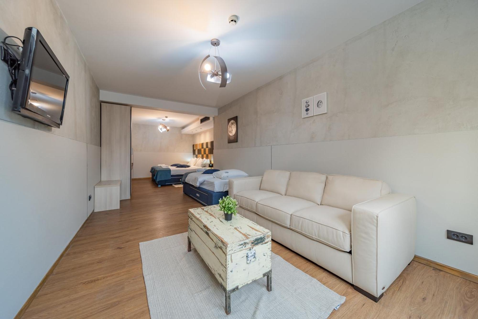 Hotel City Code Vizura garni RENEW Belgrado Esterno foto